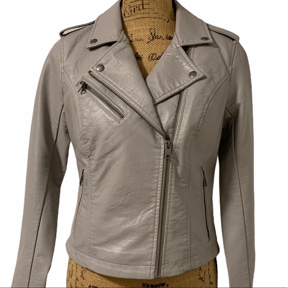 Levi’s Moto Jacket - Picture 2 of 9